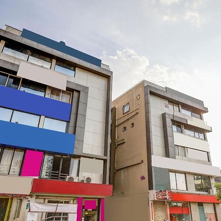 Hotel Capital O Maple View Naroda Exterior foto