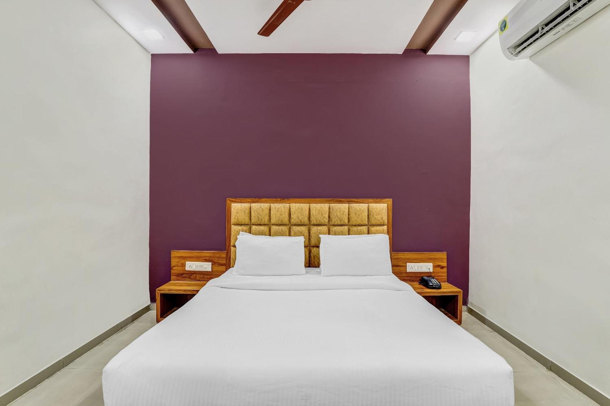 Hotel Capital O Maple View Naroda Exterior foto